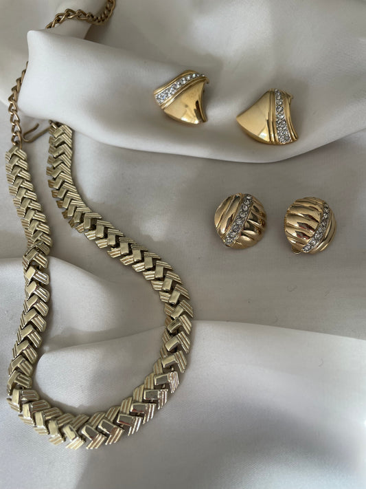 Orecchini bottone con strass