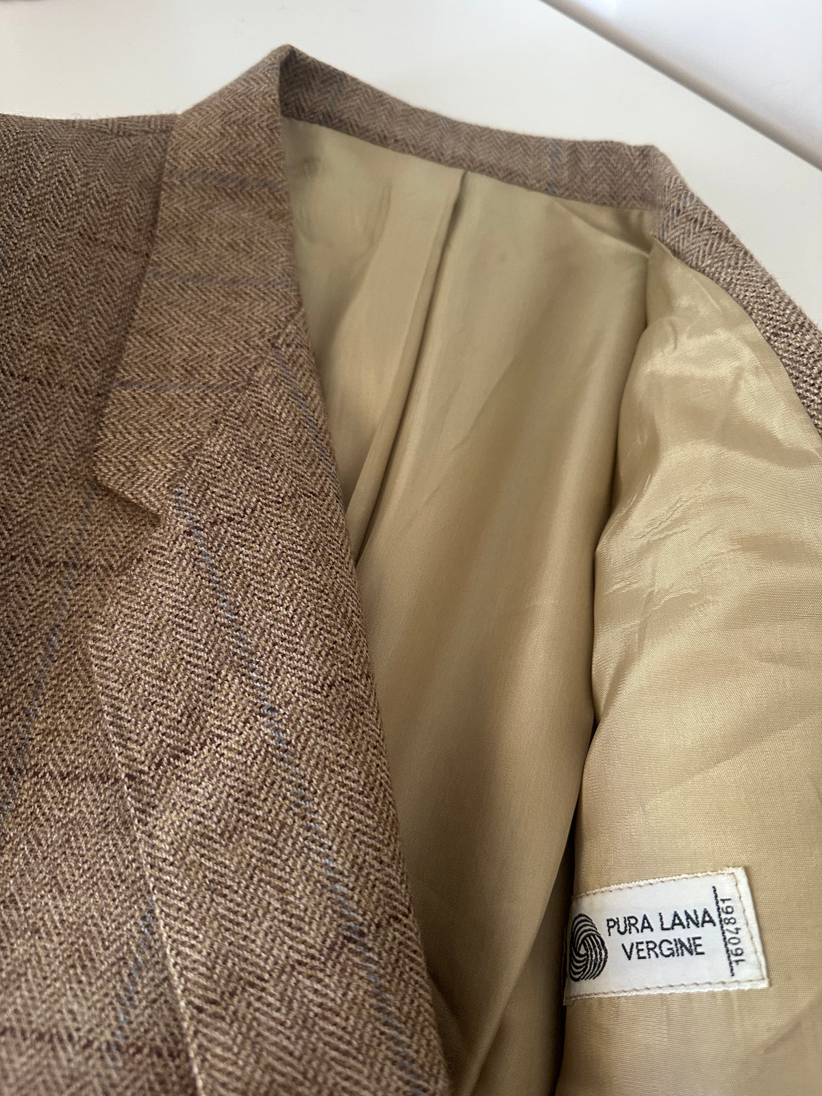Virgin wool herringbone blazer