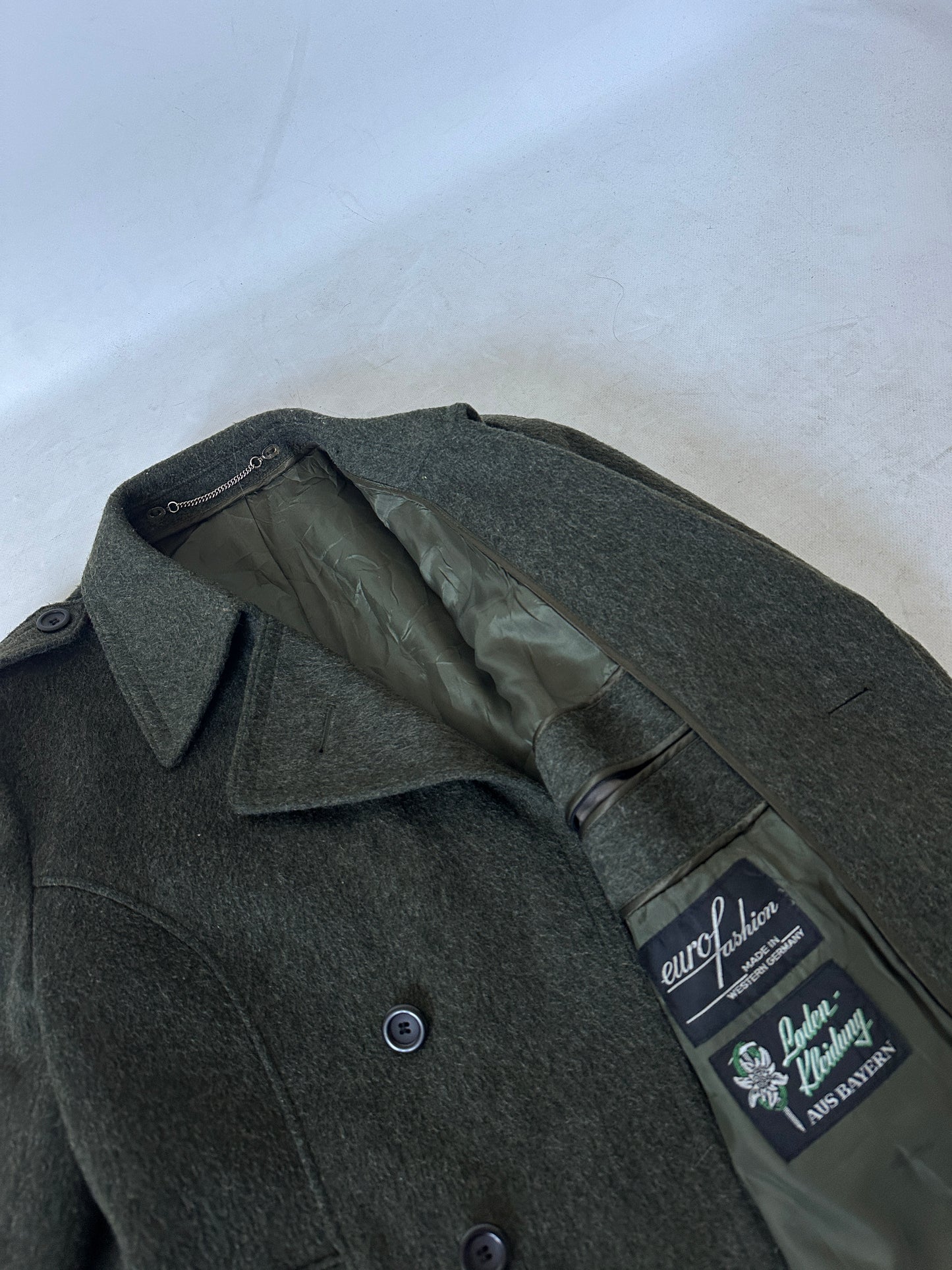 Dreamy double-breast Loden coat