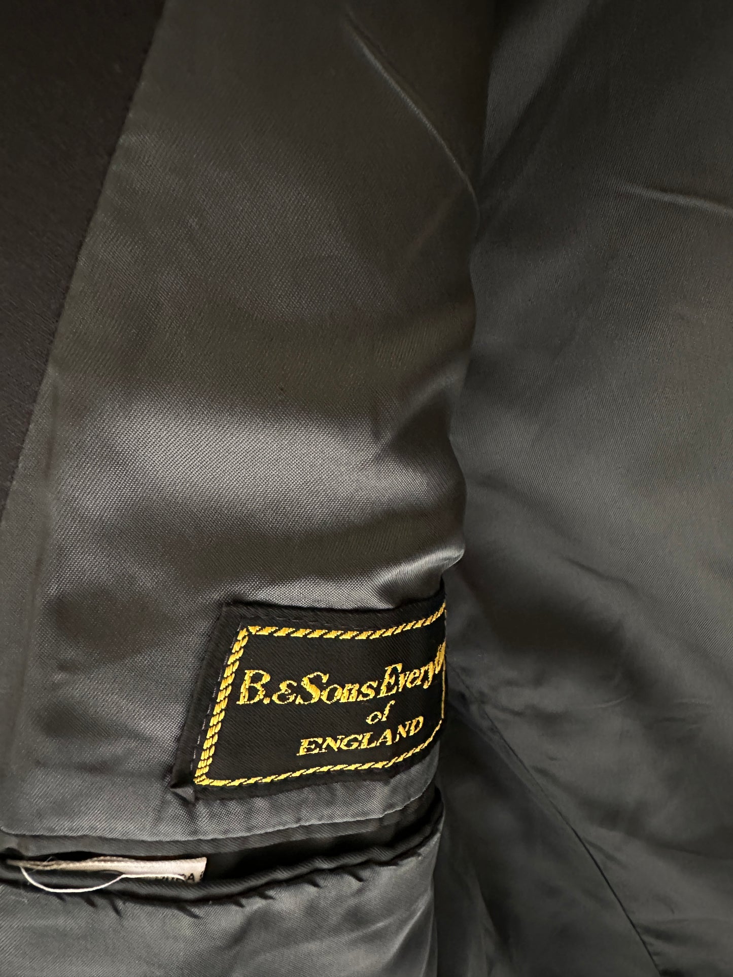 Precious made in England smoking blazer
