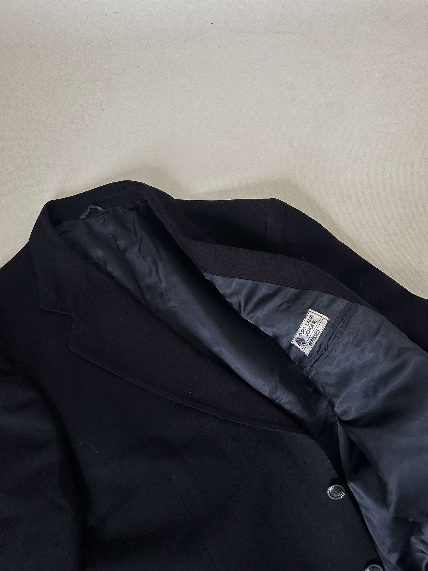 Minimal navy virgin wool blazer