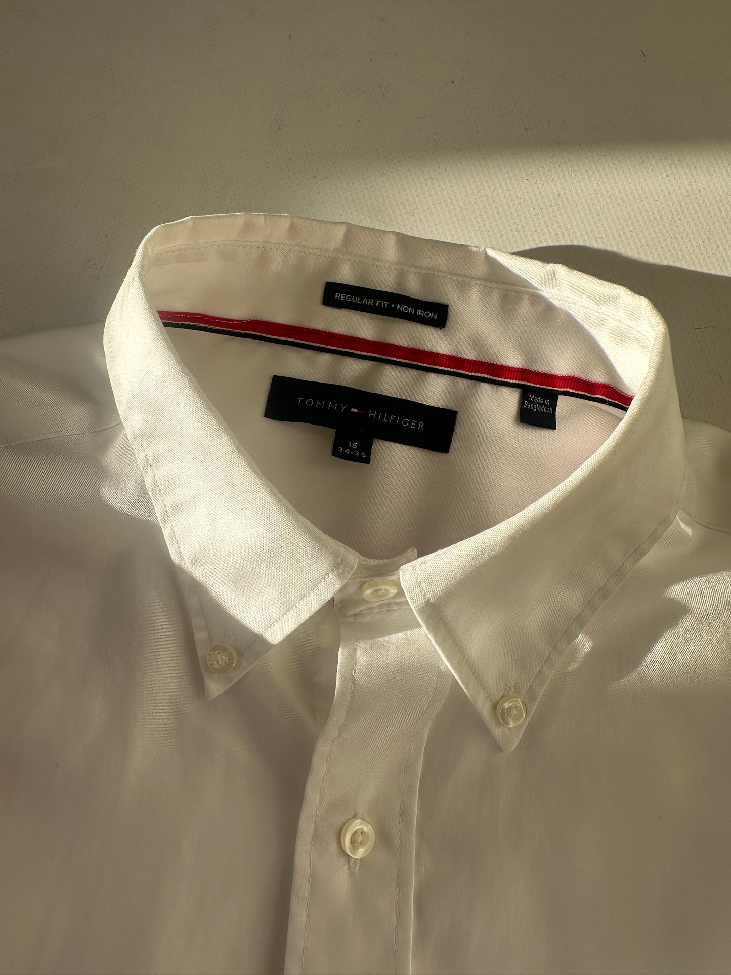 TOMMY HILFIGER oversize white shirt