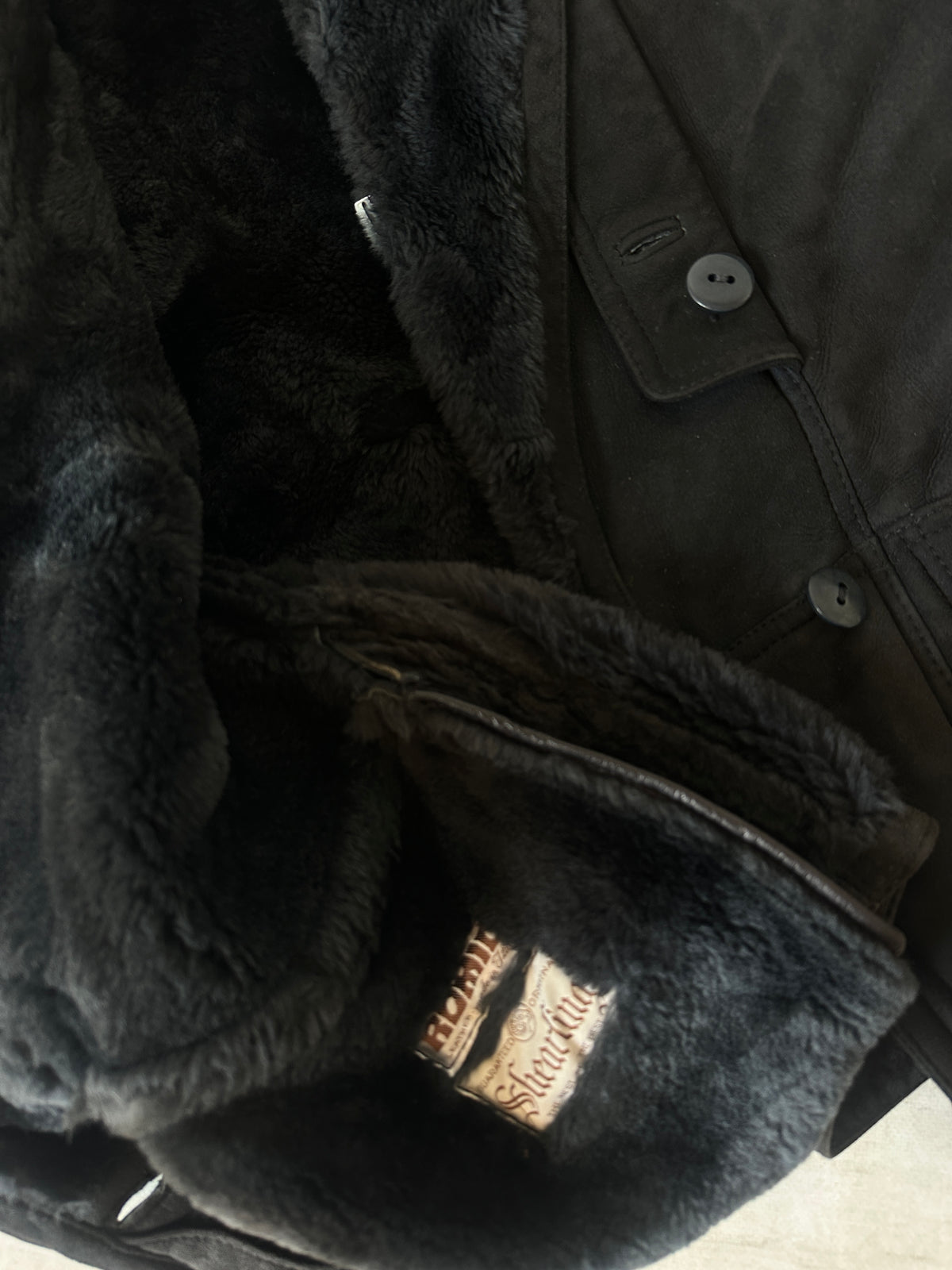 Passpartour black Shearling