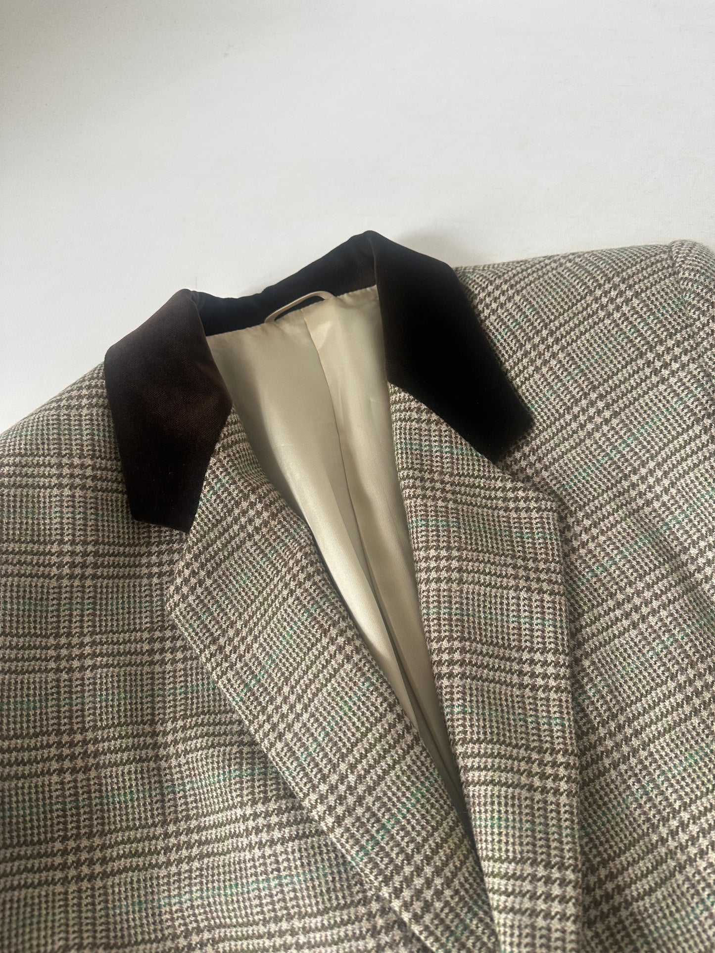Prince of wales brown blazer