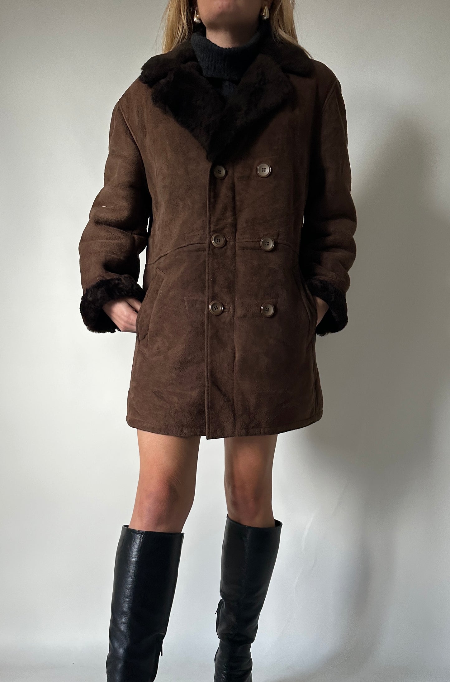 Chocolate petite Shearling