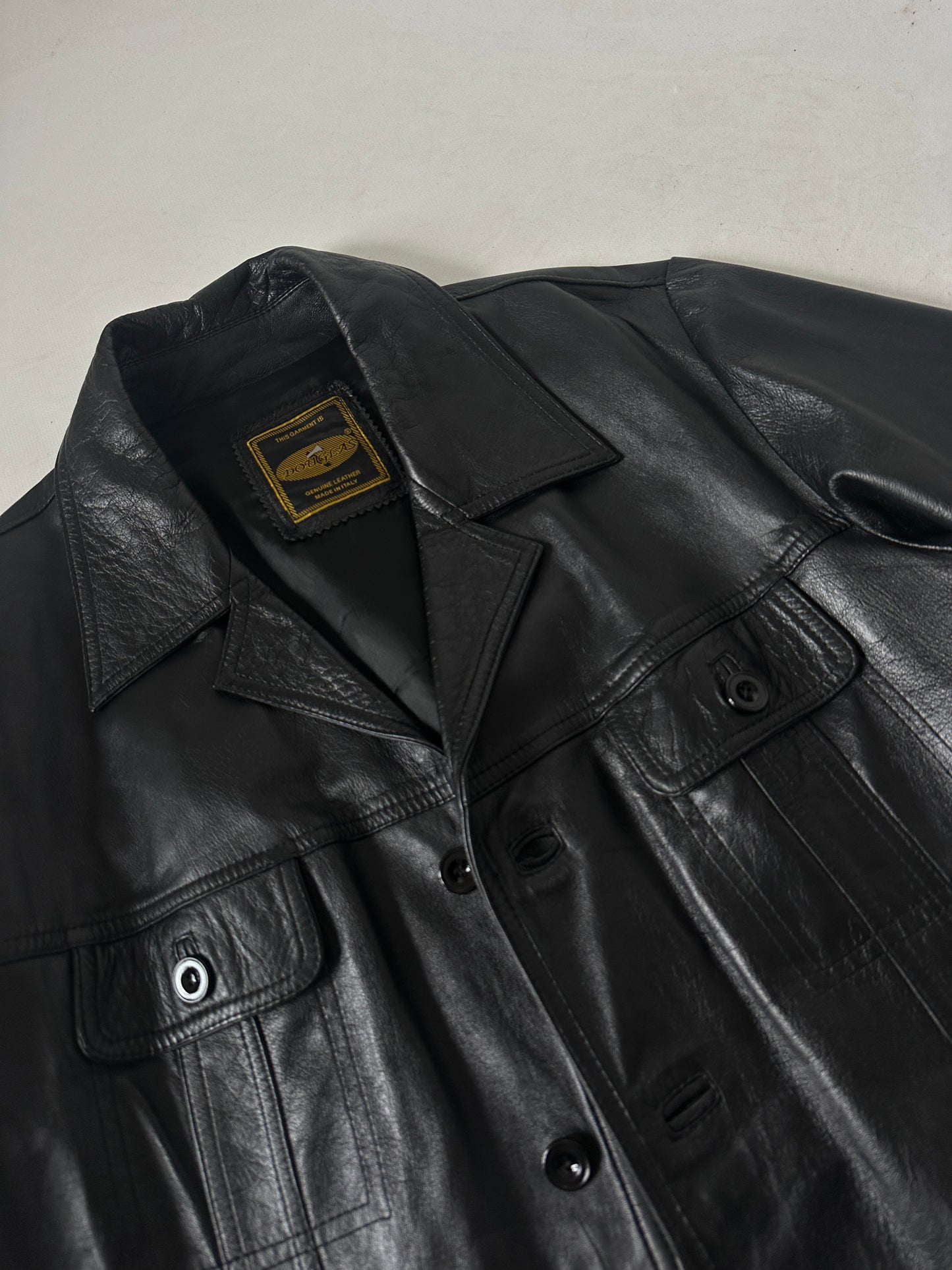 Passpartour black leather jacket