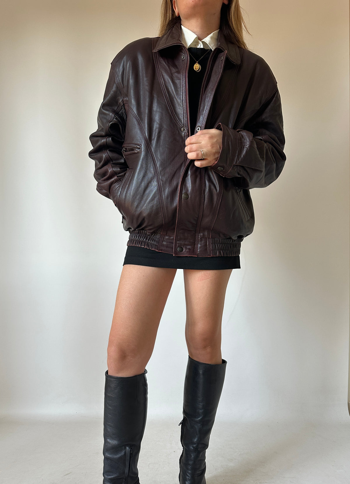 Dreamy burgundy leather bomber
