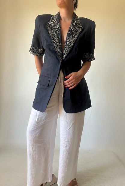 Precious elegant blazer with beads