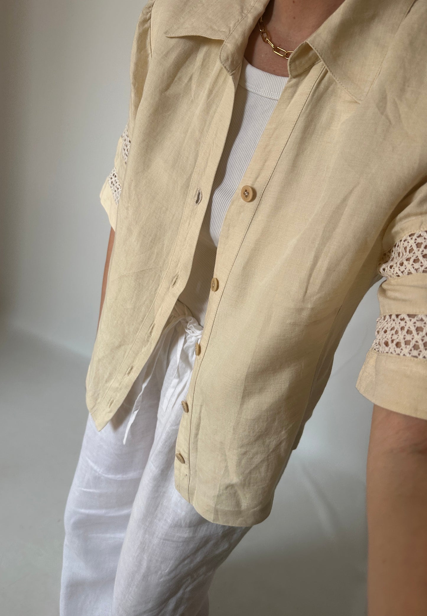 Tailored pure linen cream shirt