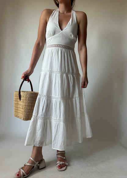 Abito bianco in cotone e ricami