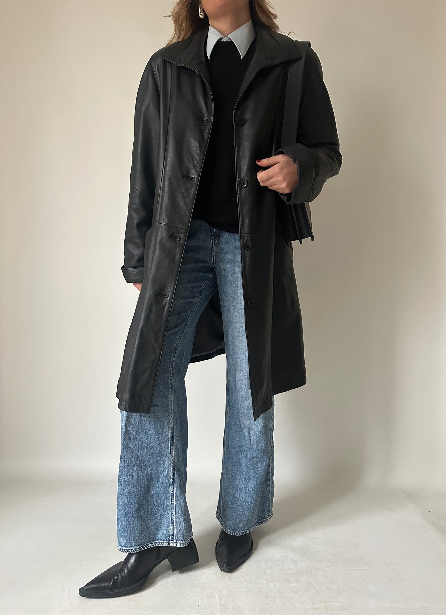 Trench trapuntato in pelle nera