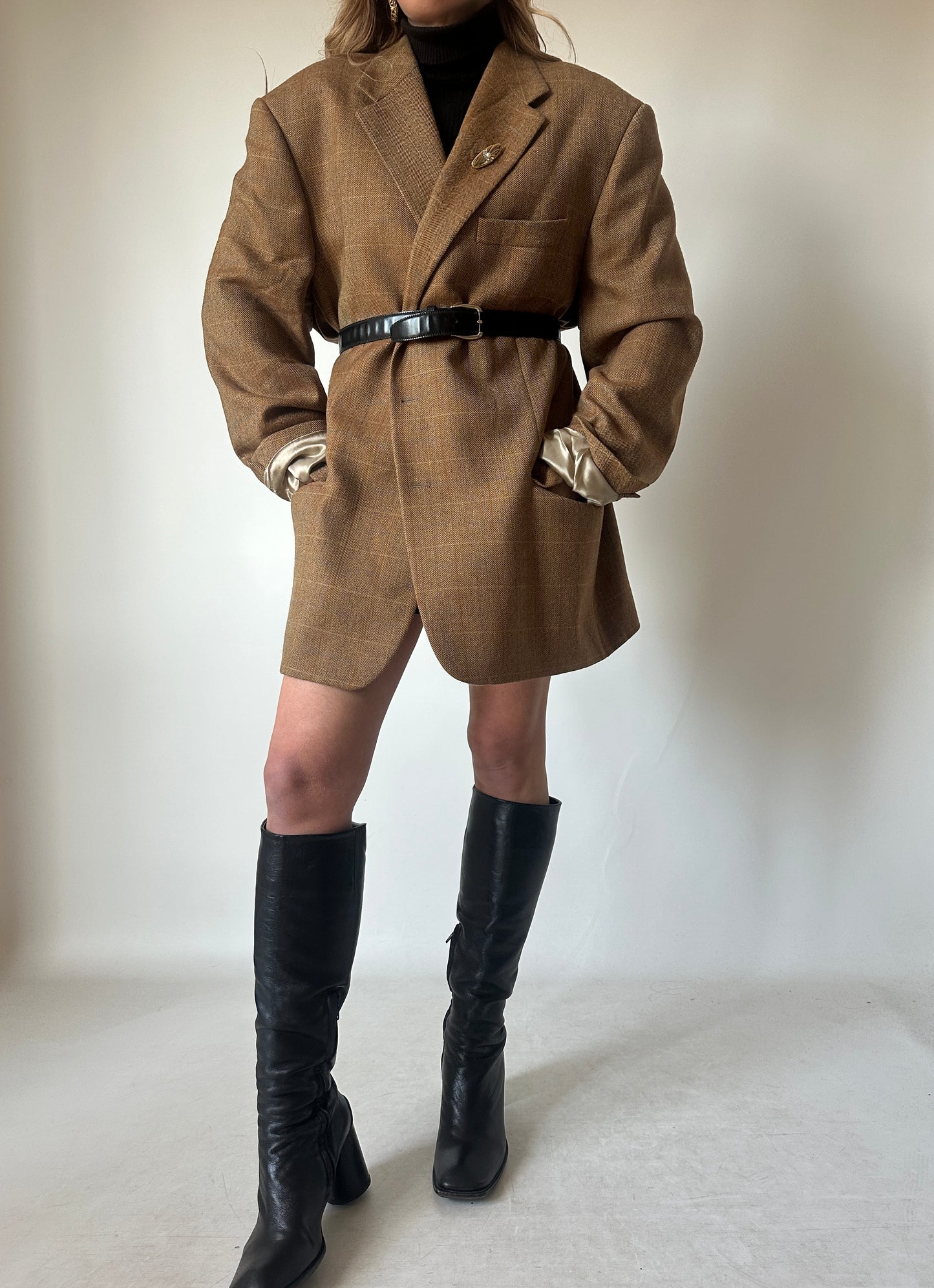 Oversize camel wool blazer