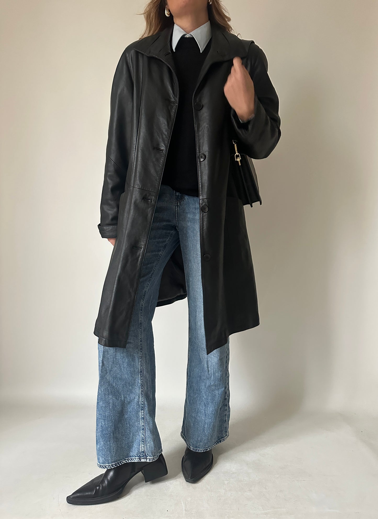 Trench trapuntato in pelle nera
