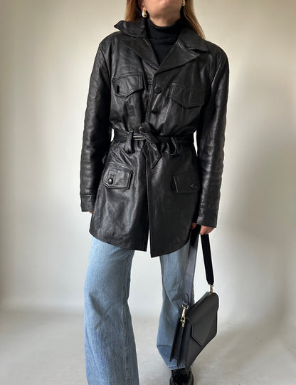 Giaccone in pelle nero con cintura