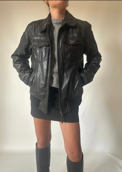 Slim black leather bomber