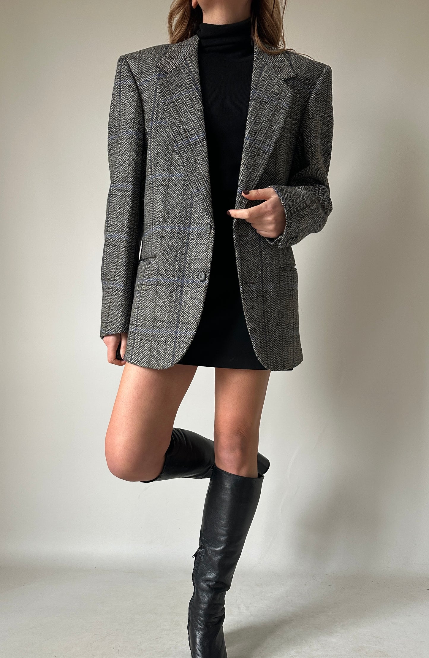 Herringbone grey wool blazer