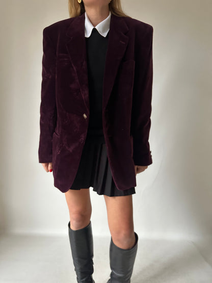 Oversize burgundy velvet blazer