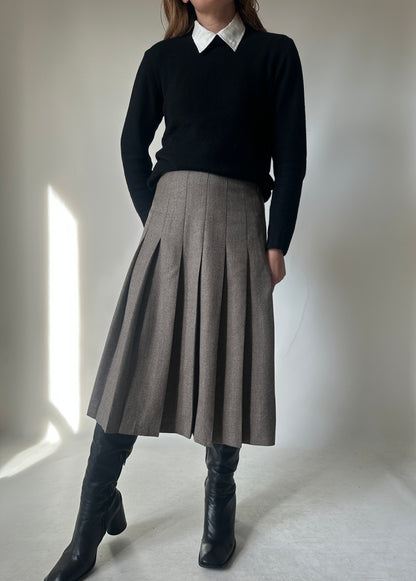 Virgin wool grey pleated long skirt