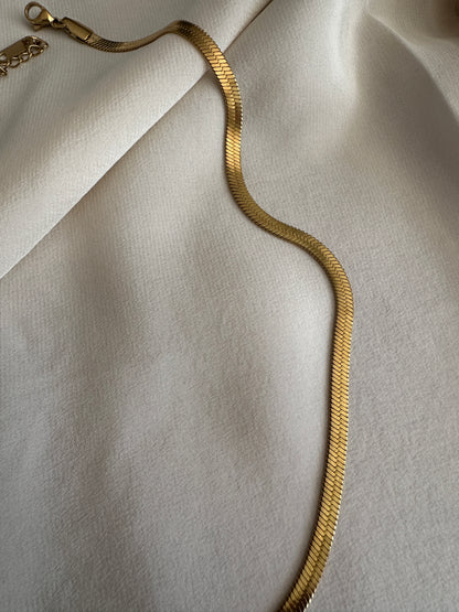 Girocollo snake goldtone