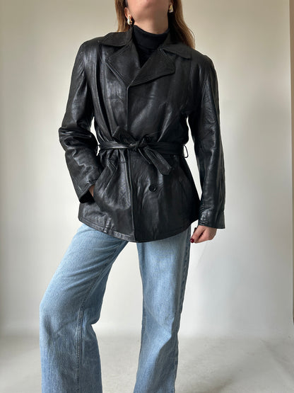 Chic leather jacket with belt