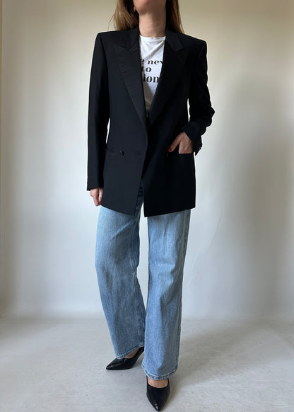 Precious black smoking blazer