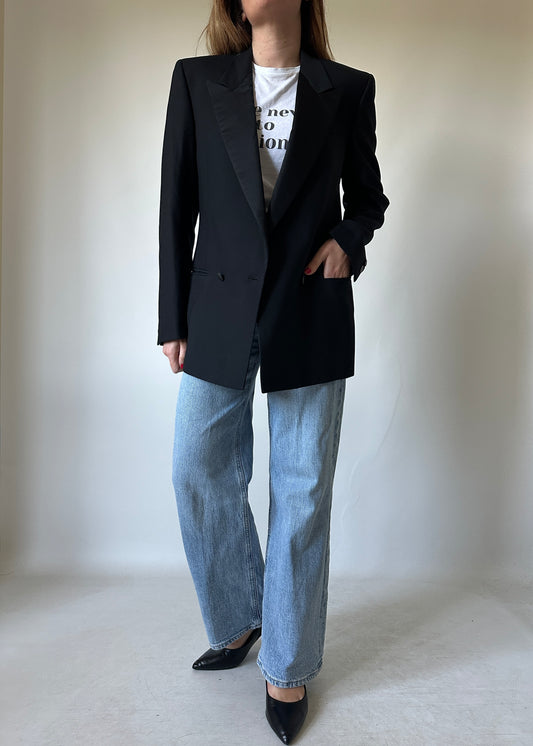 Precious black smoking blazer