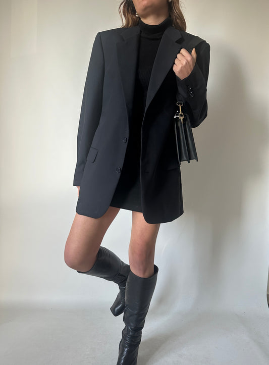 Minimal black wool blazer