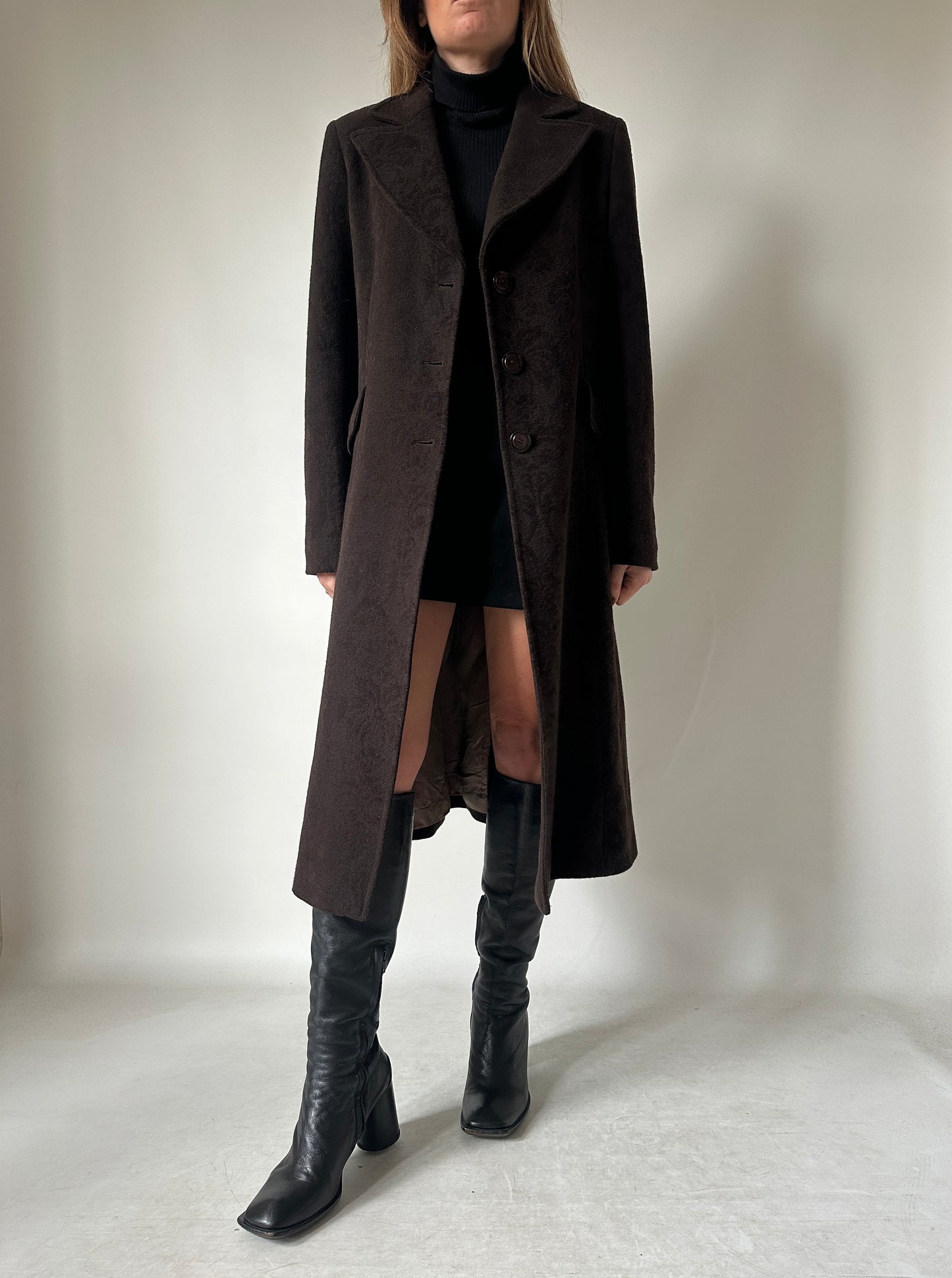 Cappotto haute couture in lana cioccolato
