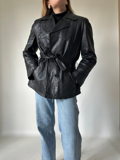 Chic leather jacket with belt