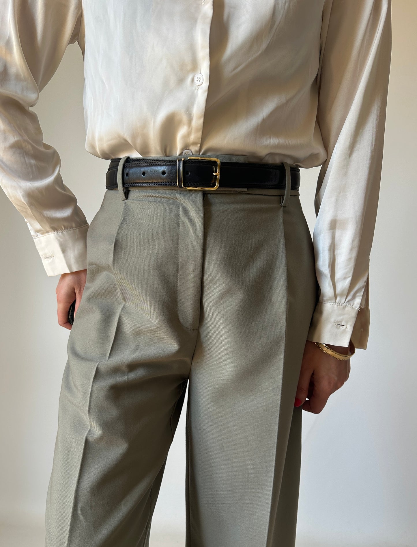Minimal black leather belt