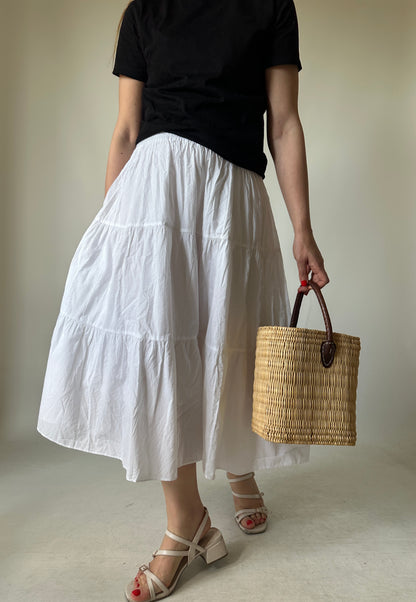 Essential 100% cotton white skirt