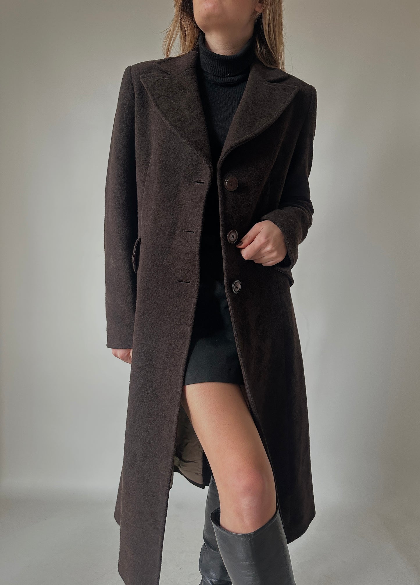 Cappotto haute couture in lana cioccolato