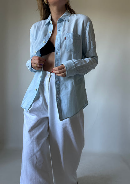 LEVI'S light denim petite shirt