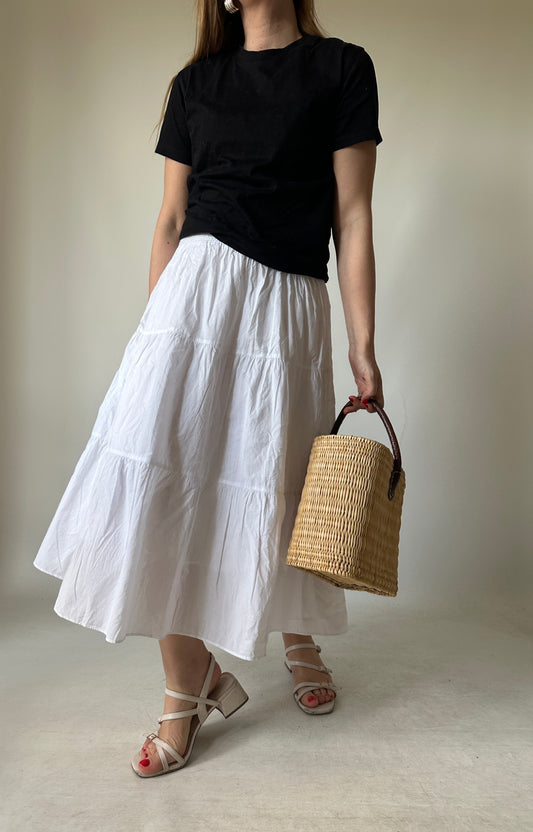 Essential 100% cotton white skirt