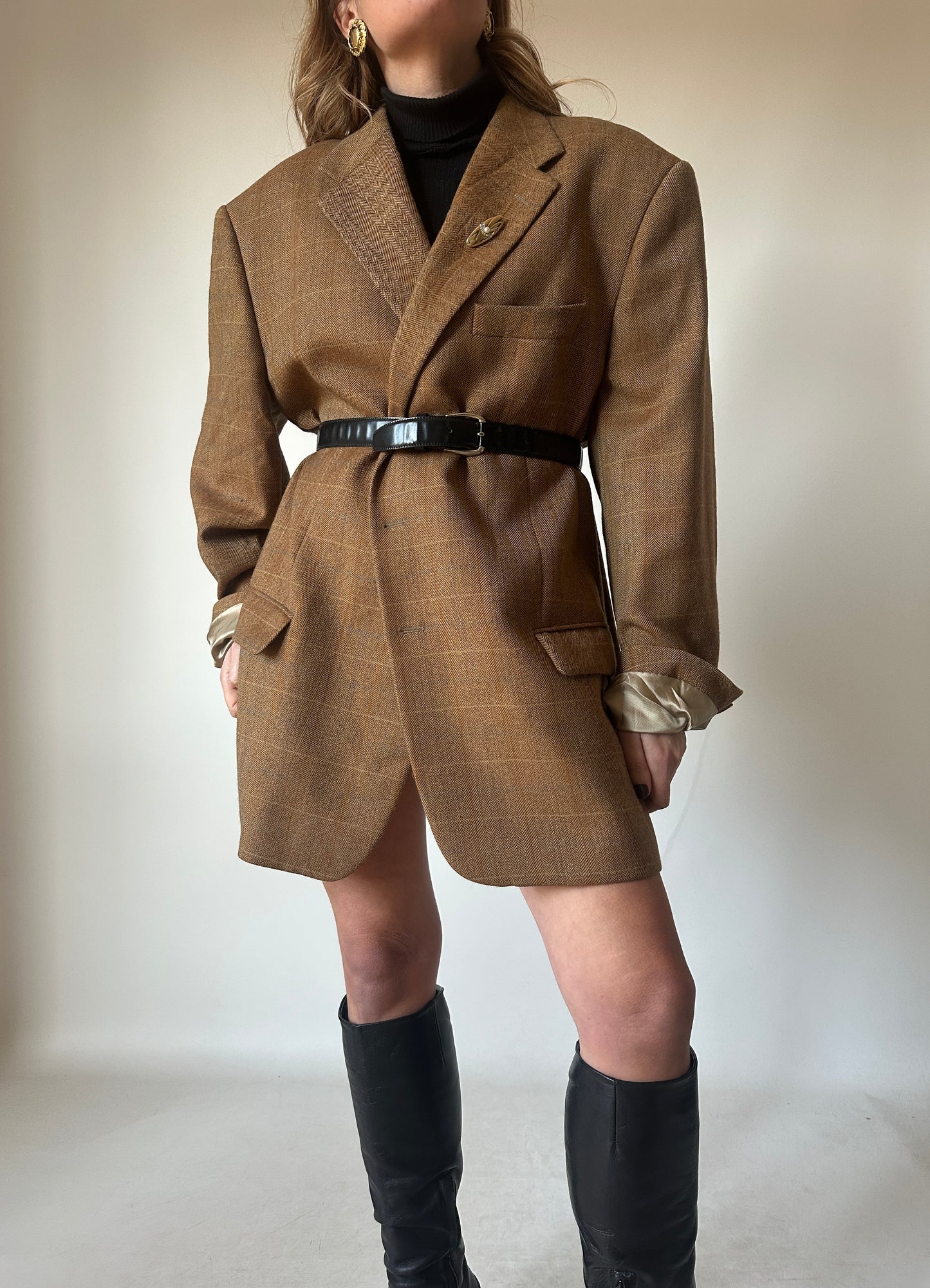 Oversize camel wool blazer