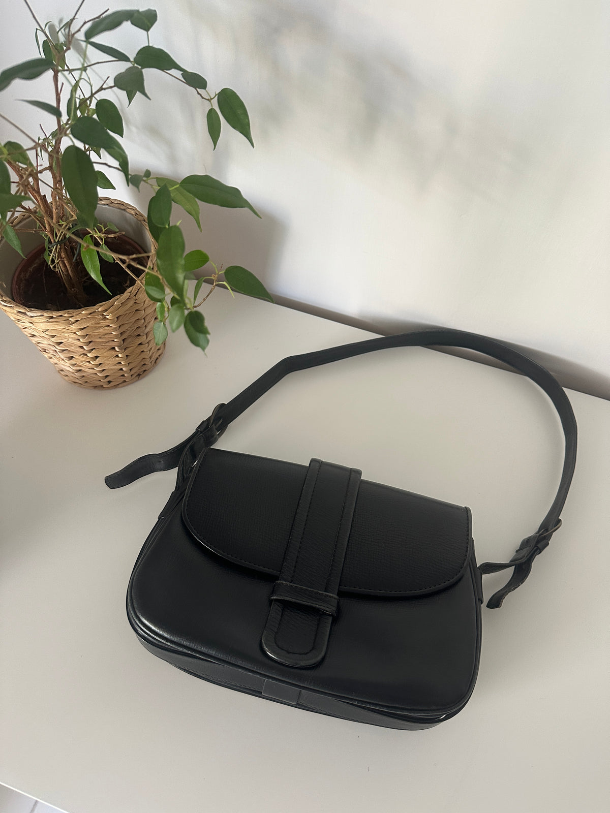Minimal real leather bag