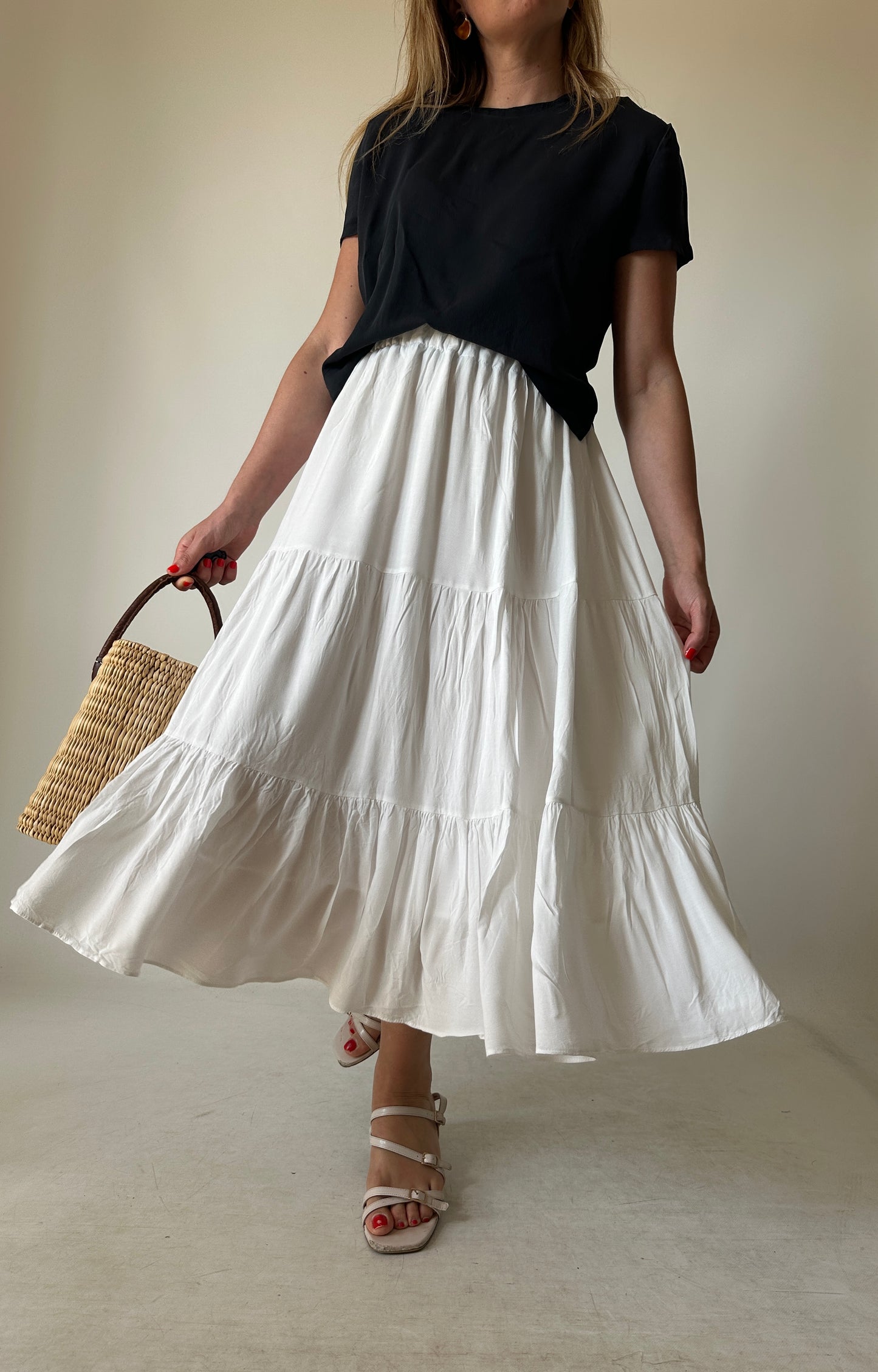 Essential pure cotton white skirt