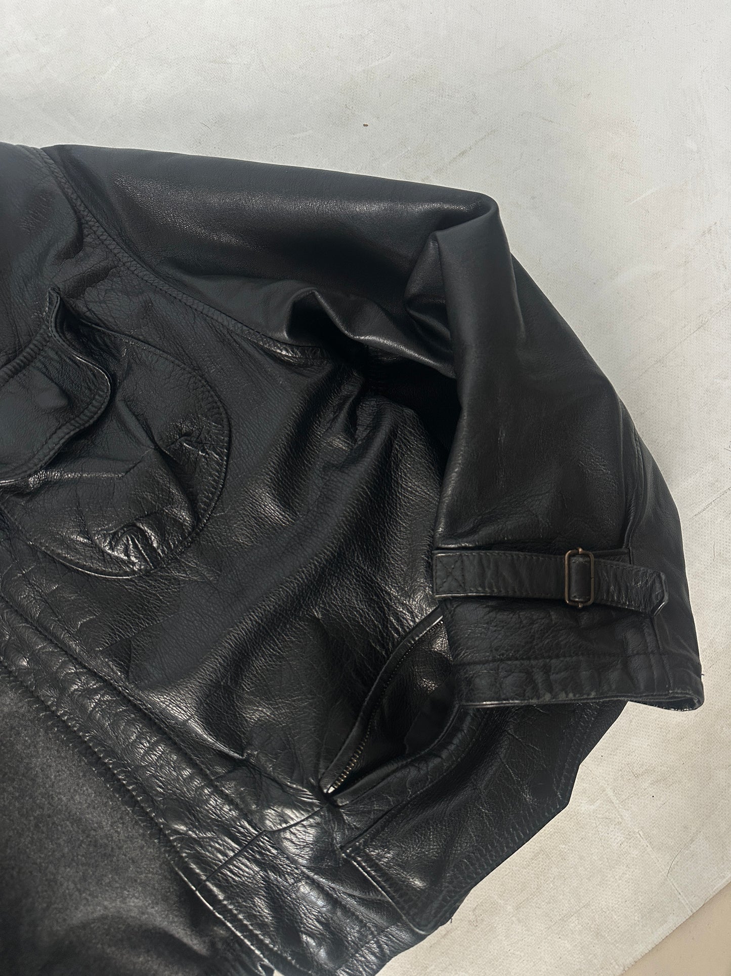 Bomber in pelle nero