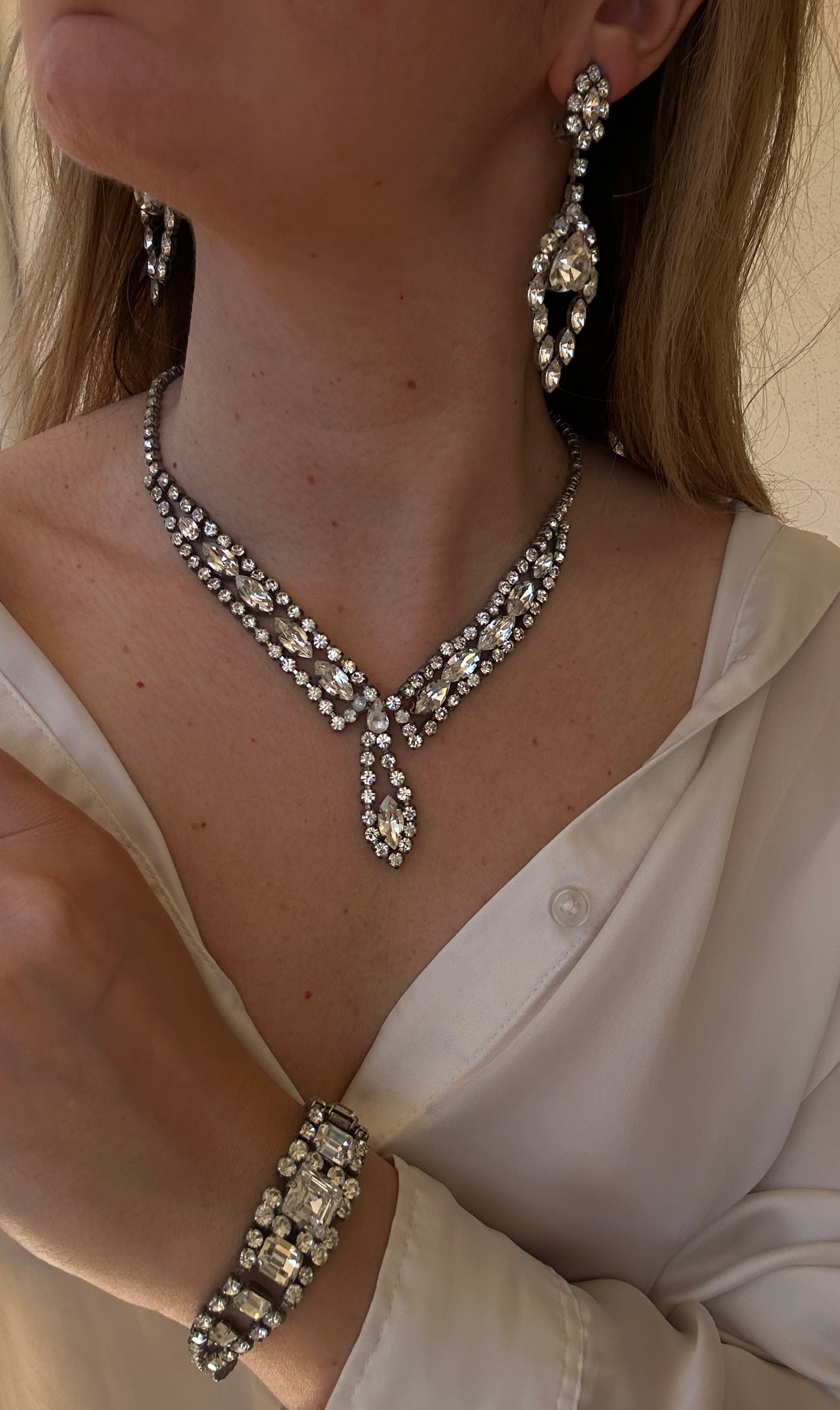 Parure Bridgerton girocollo orecchini e bracciale