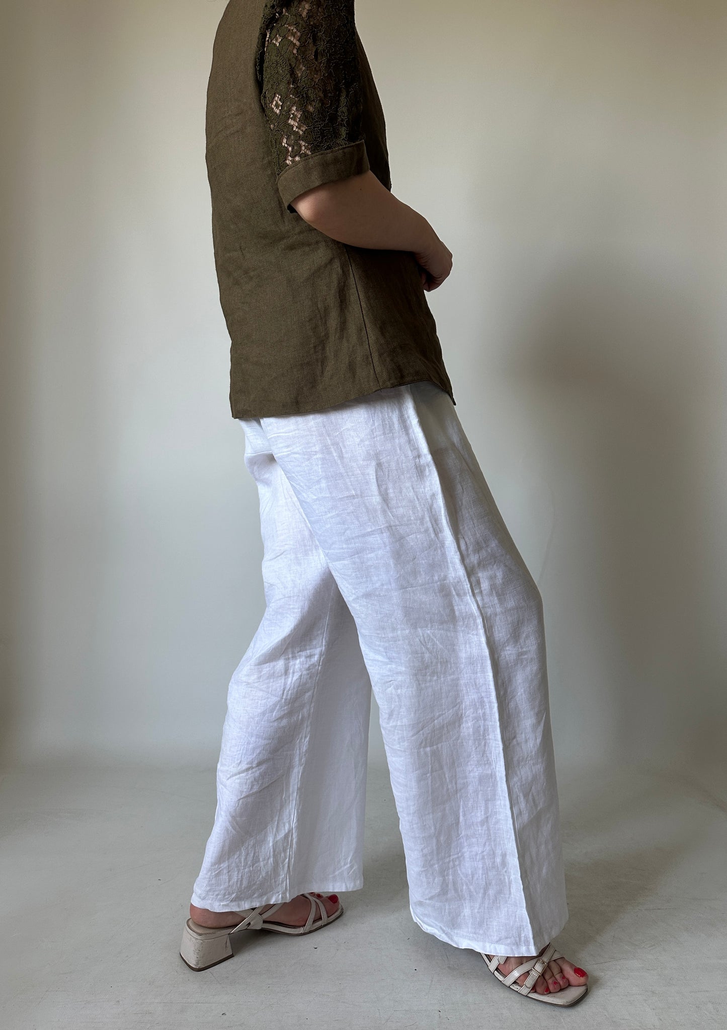 Blazer in lino con maniche ricamate