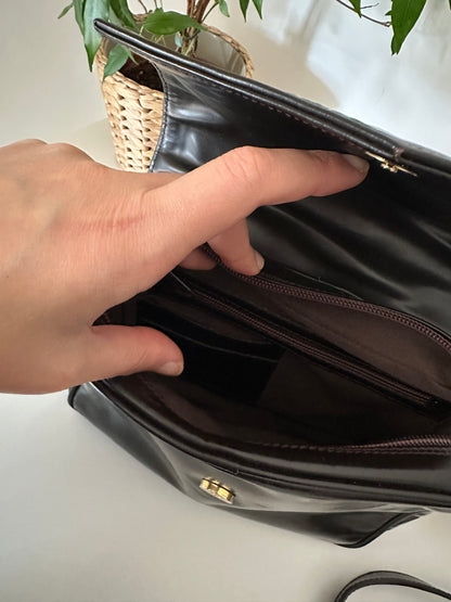 Minimal chocolate leather bag
