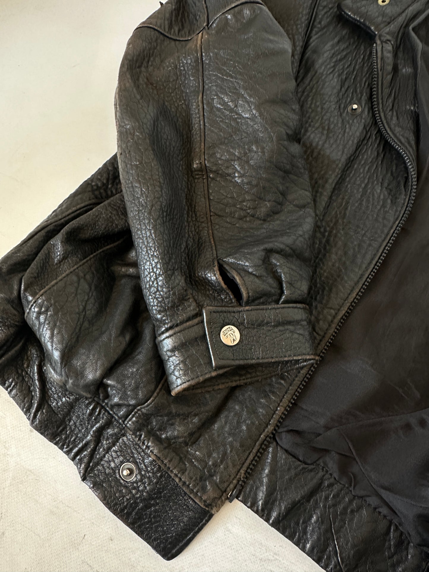 Oversize Paris black leather bomber