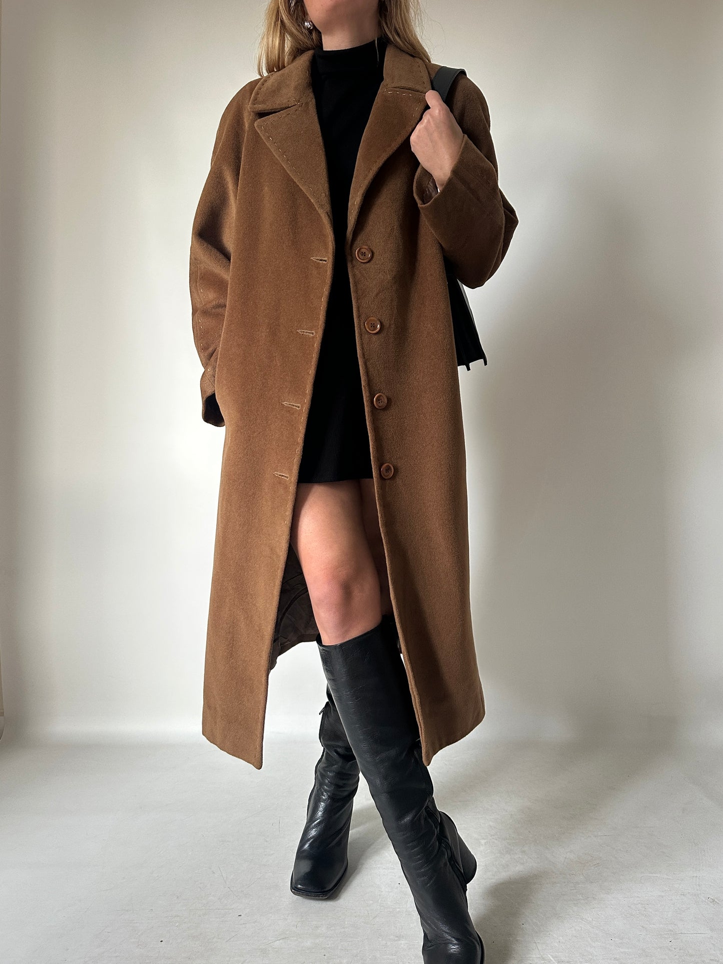 Extra long wool and cachemire camel coat