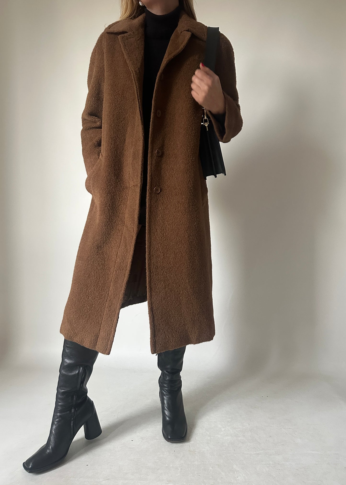 Piacenza 100% alpaca chocolate coat
