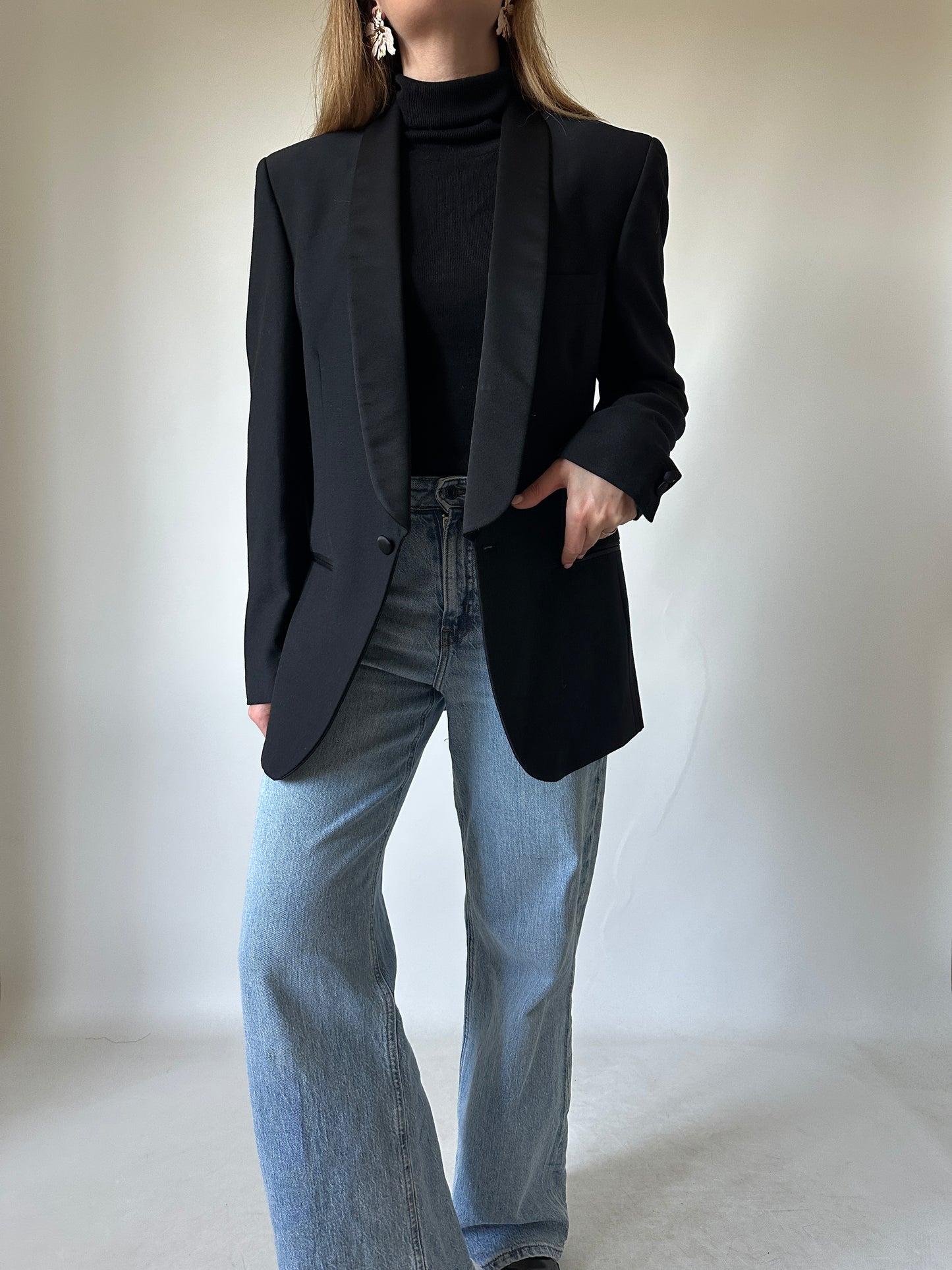 Precious smoking black blazer