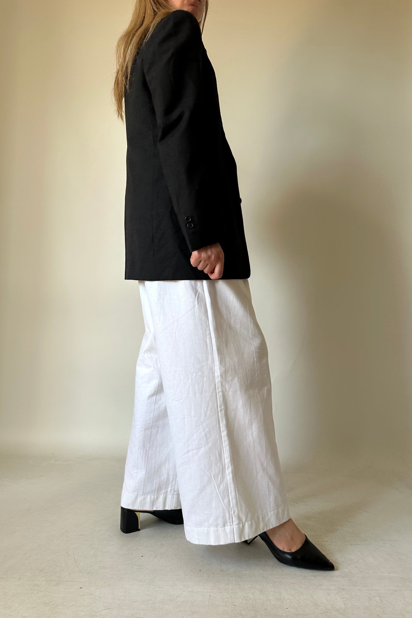 Minimal slim wool blazer