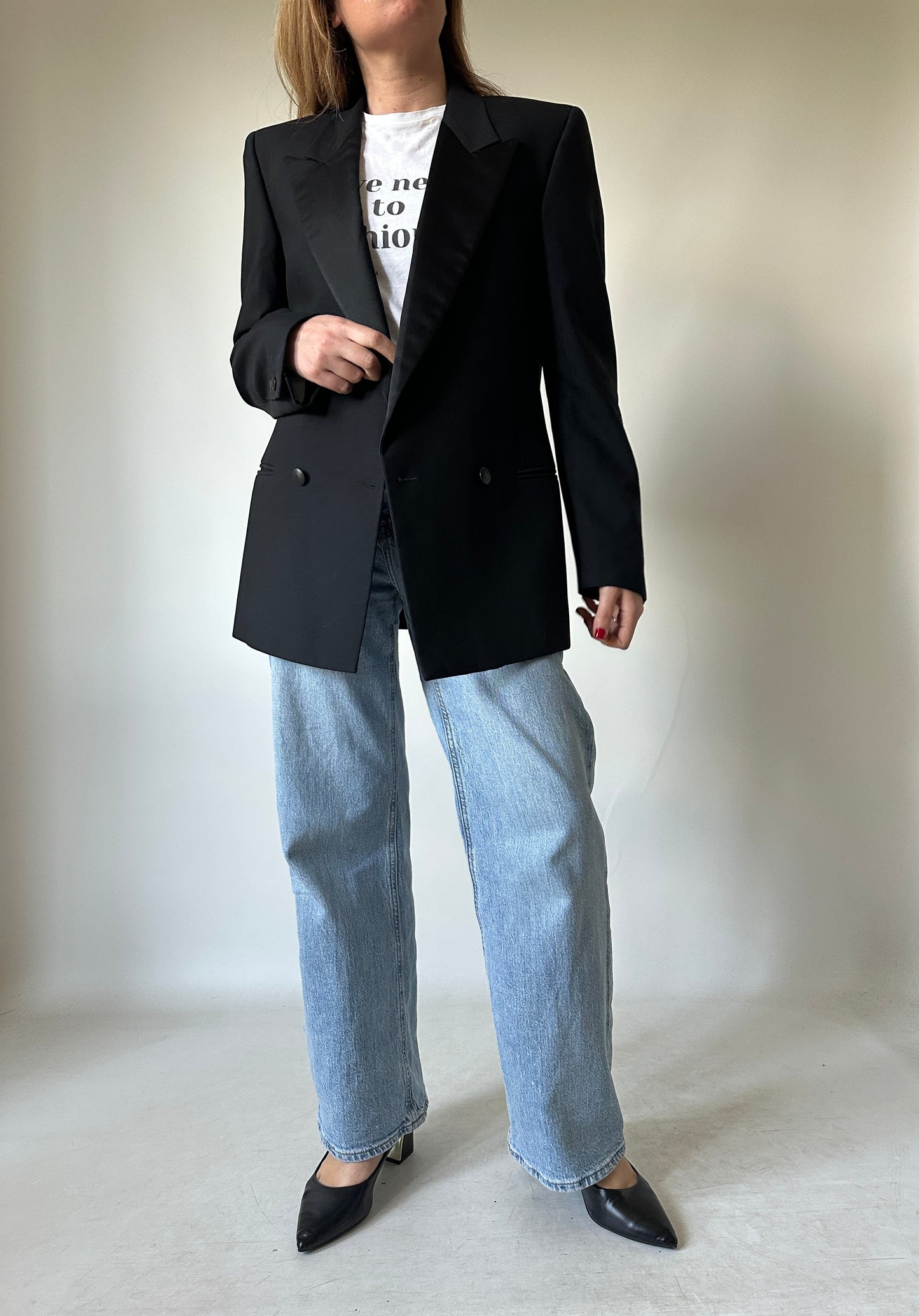 Precious black smoking blazer