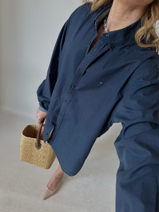 TOMMY HILFIGER oversize navy shirt