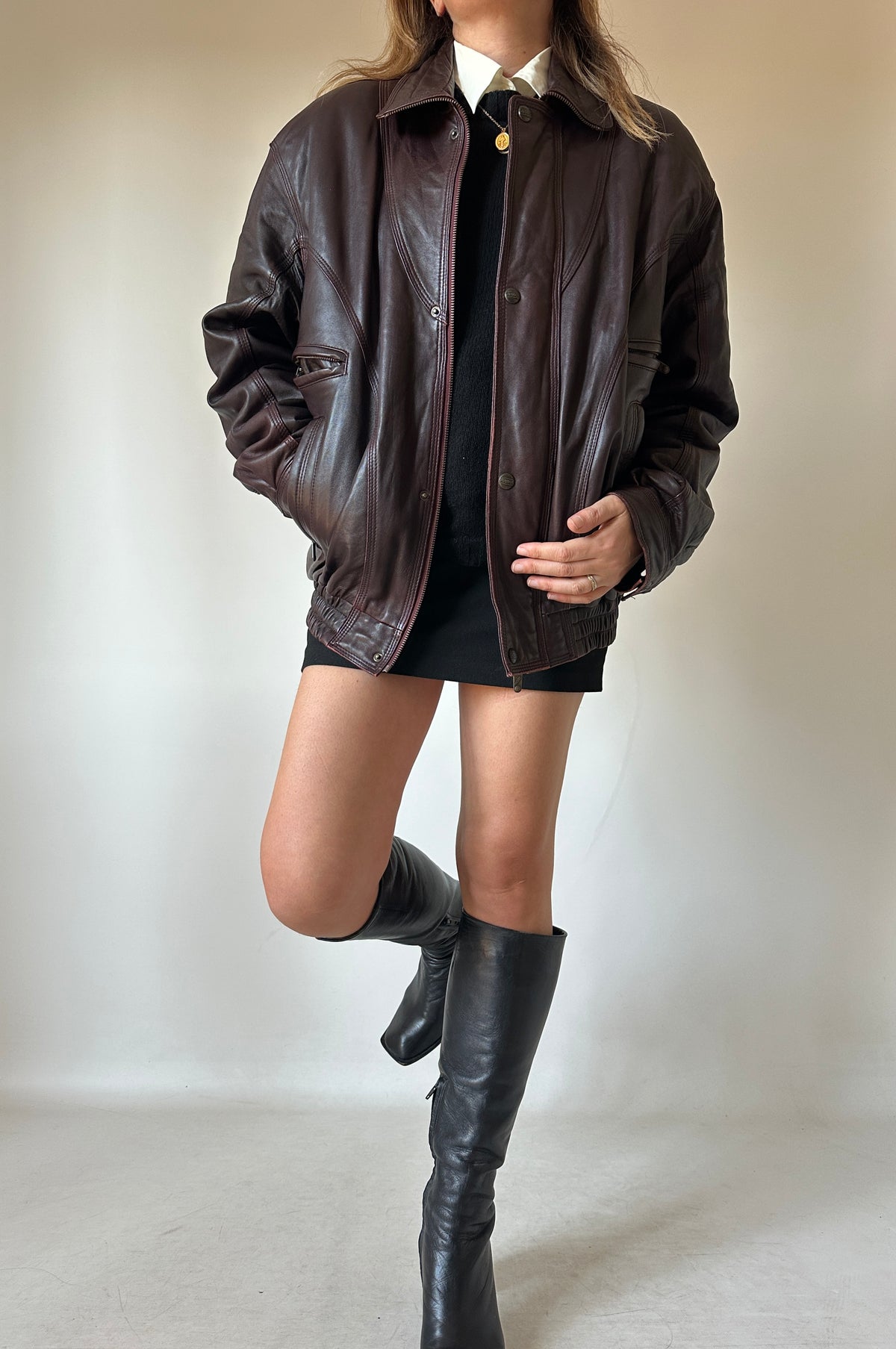 Dreamy burgundy leather bomber