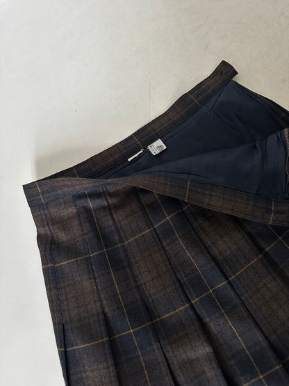 Tailored navy pleated skirt